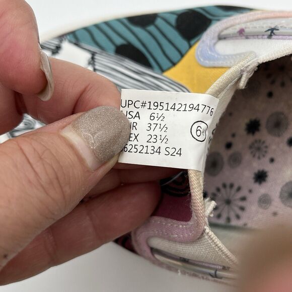 The Nightmare Before Christmas Slip-On Loafer Shoes Wms Sz 6.5 Hologram Holiday - Picture 10 of 10